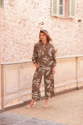 AYA Crop Trousers ~ Khaki